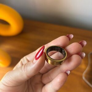 Oura Gen 3 Heritage Gold Ring with Charger